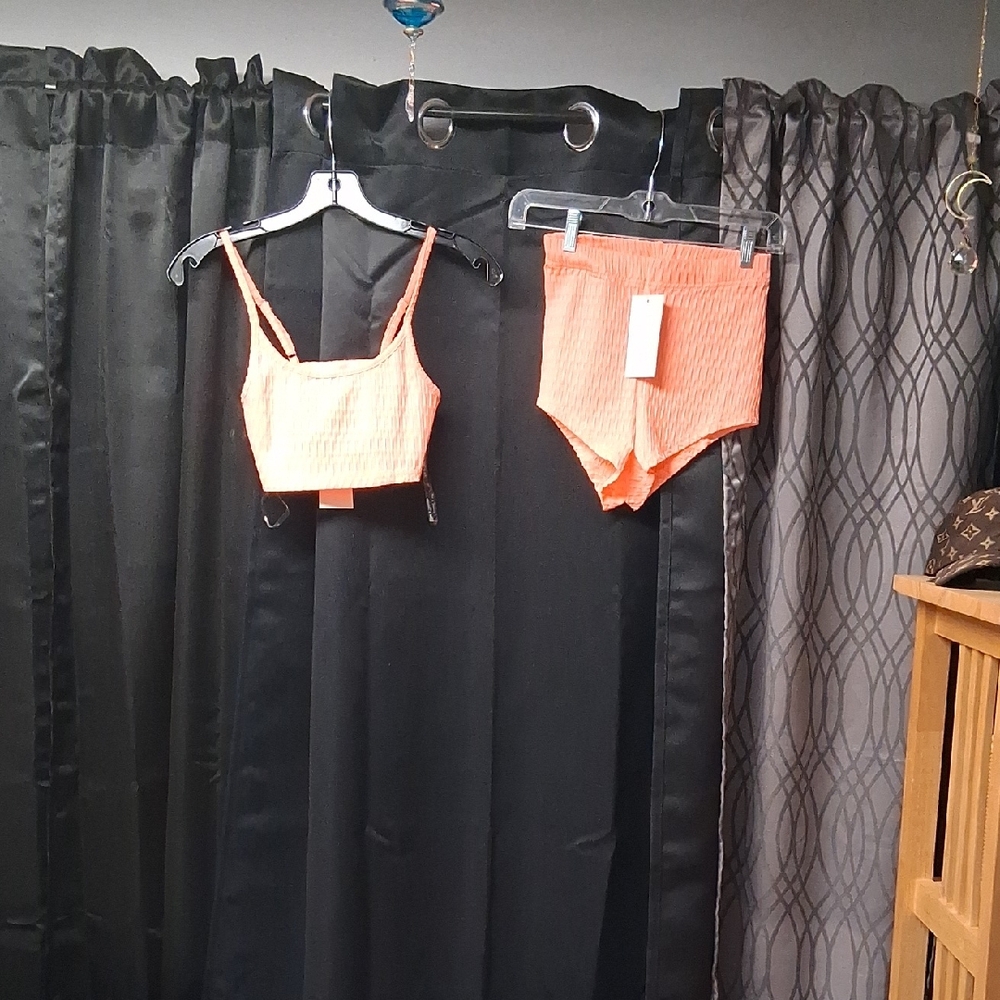 Hot & Delicious Orange Women Shorts